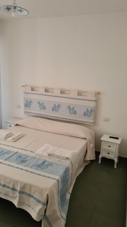 Red & Blue Rooms Olbia Exterior photo